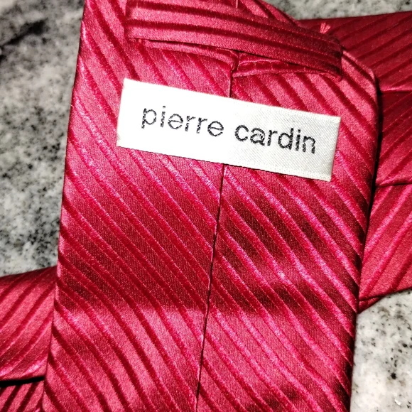 Pierre Cardin like new red striped tie - Picture 3 of 3